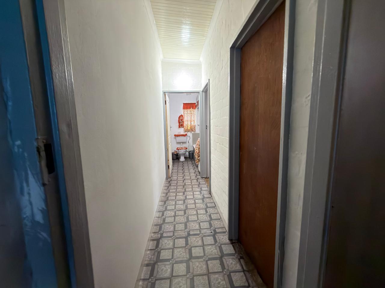 Image 5 of 6