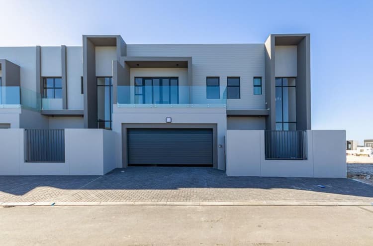 Main property image