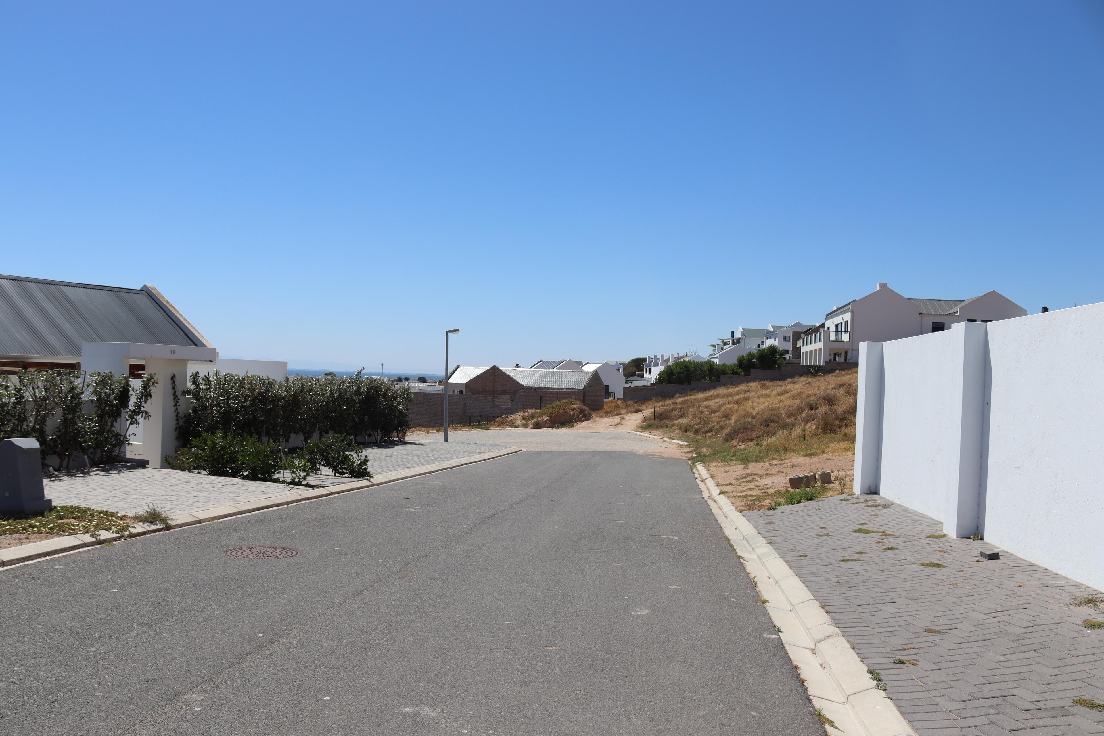 Image 4 of 6