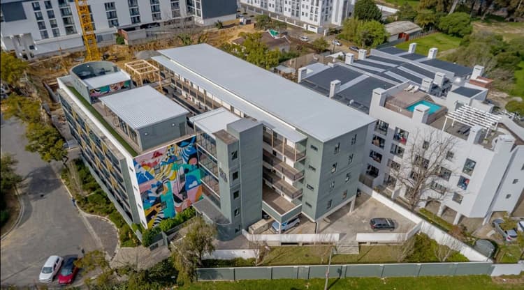 Main property image