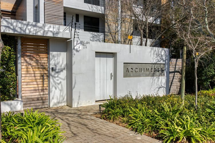 Main property image