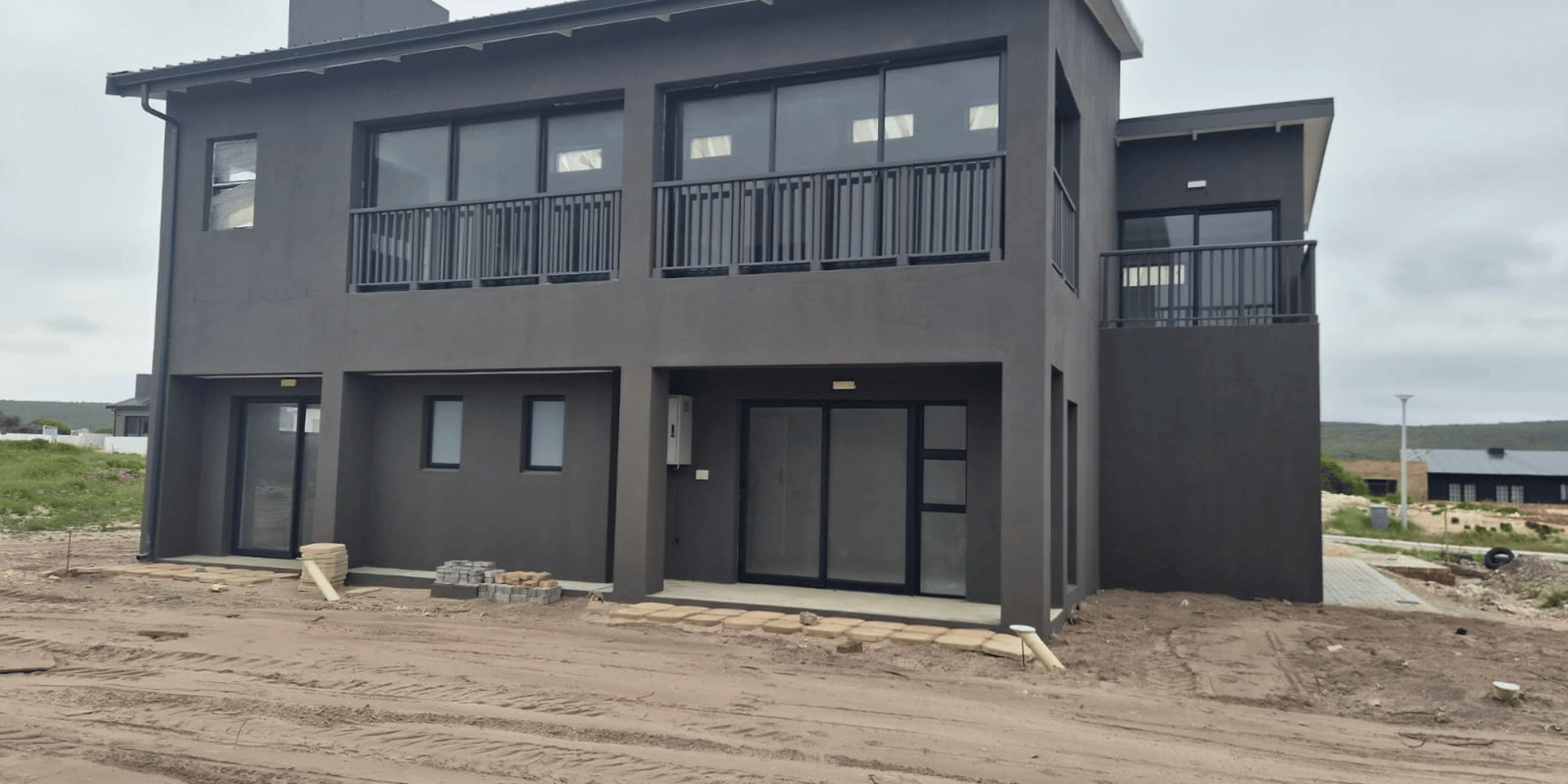 Image 1 of 6