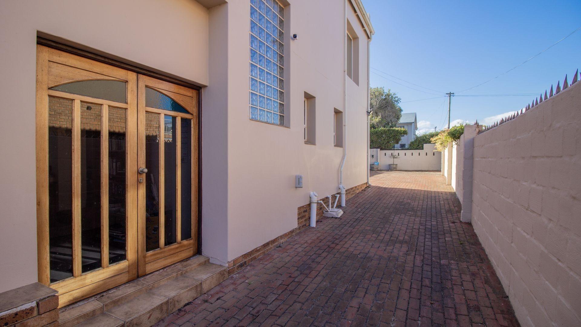 Image 16