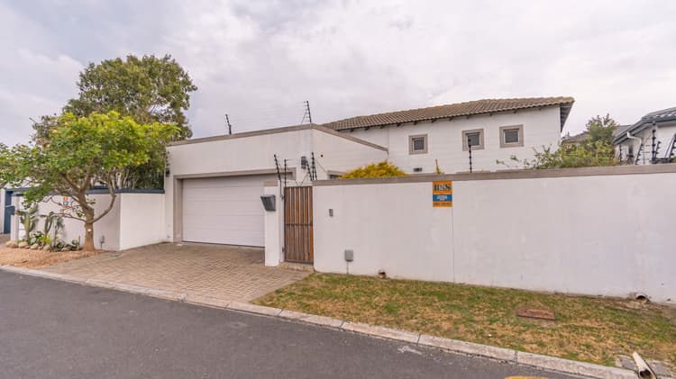 Main property image