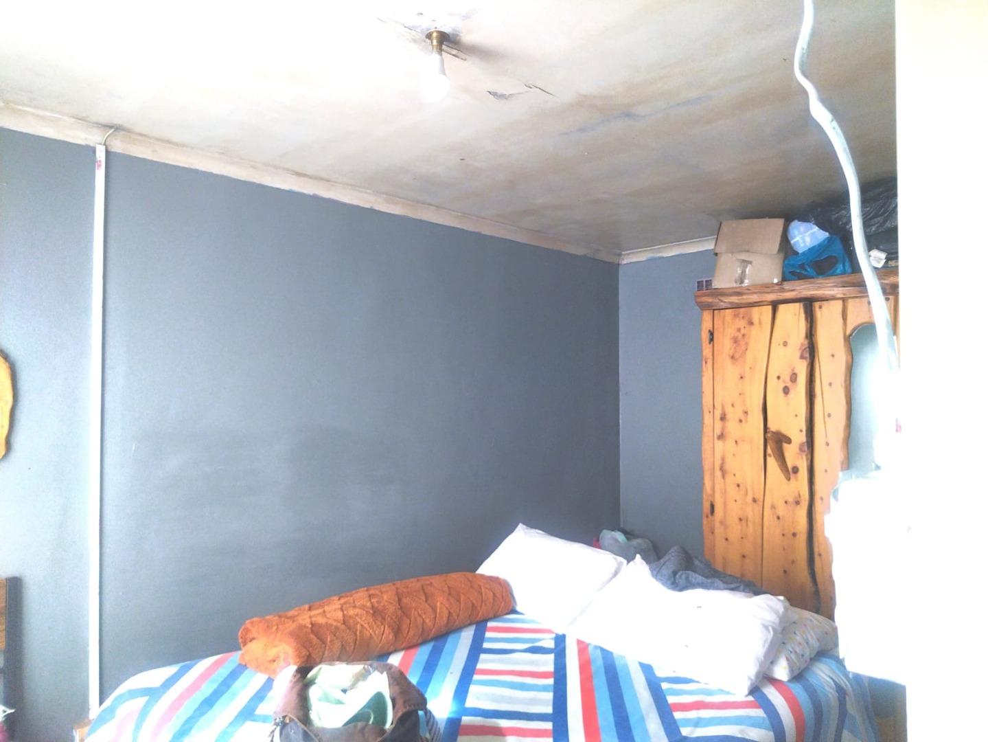 Image 4 of 6