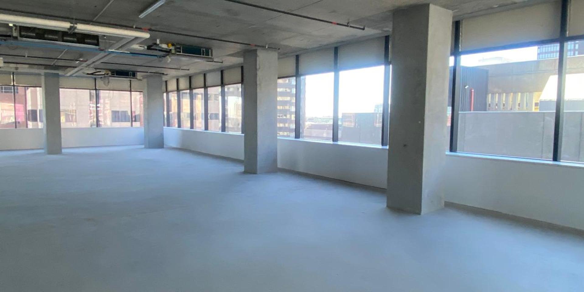 Image 2 of 6