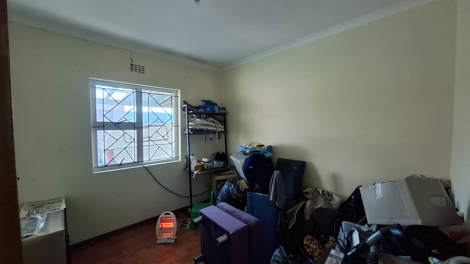 Image 12