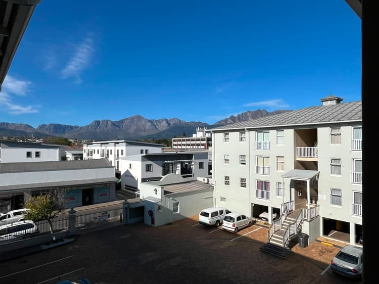 Main property image