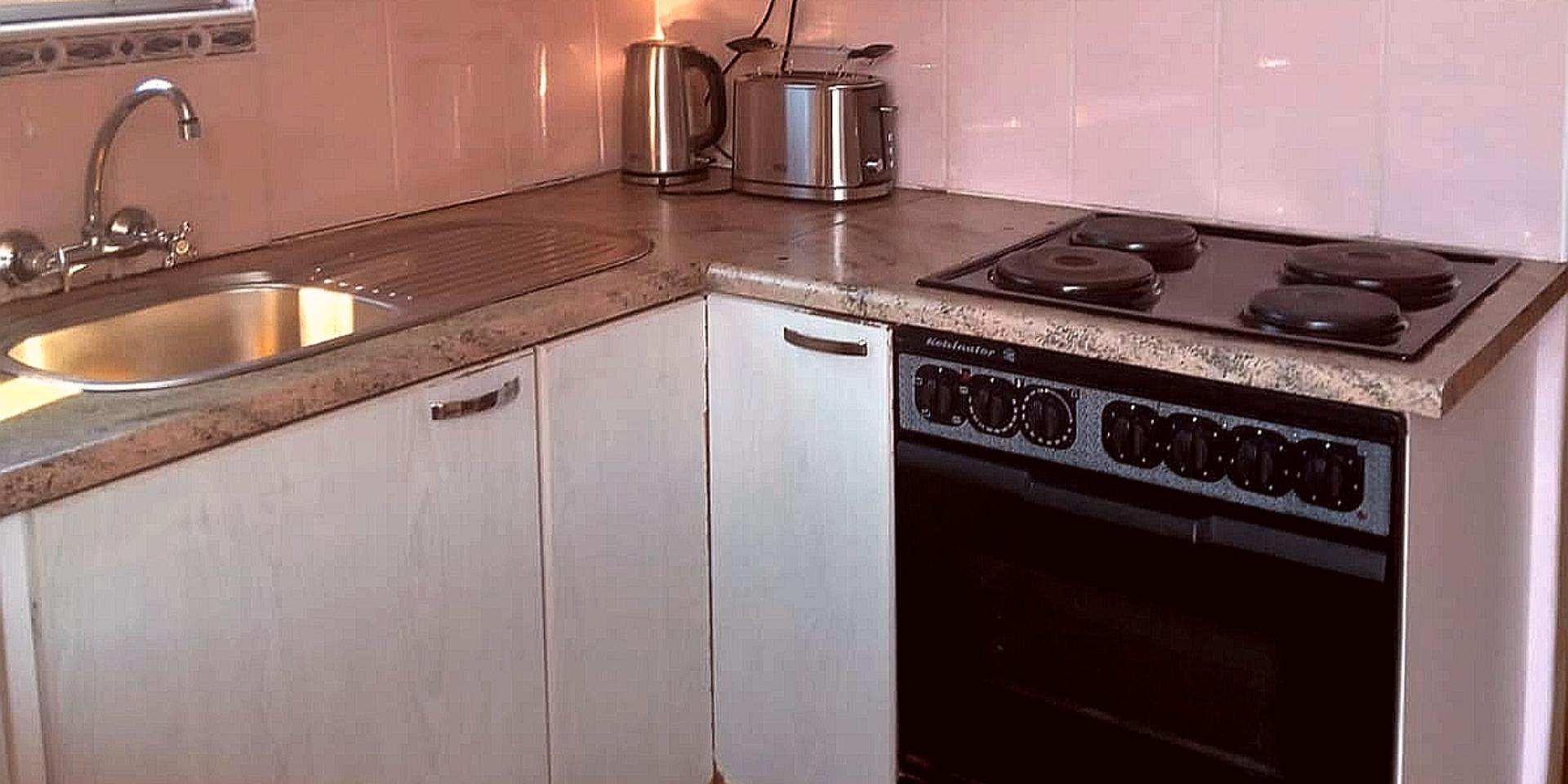 Image 4 of 6