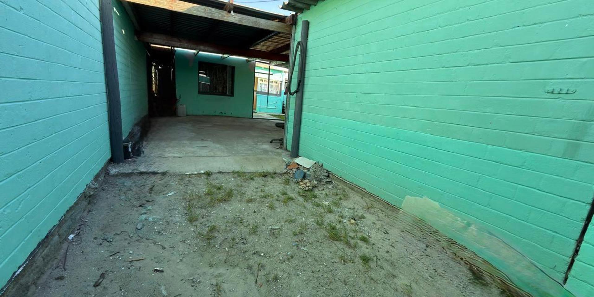 Image 2 of 6