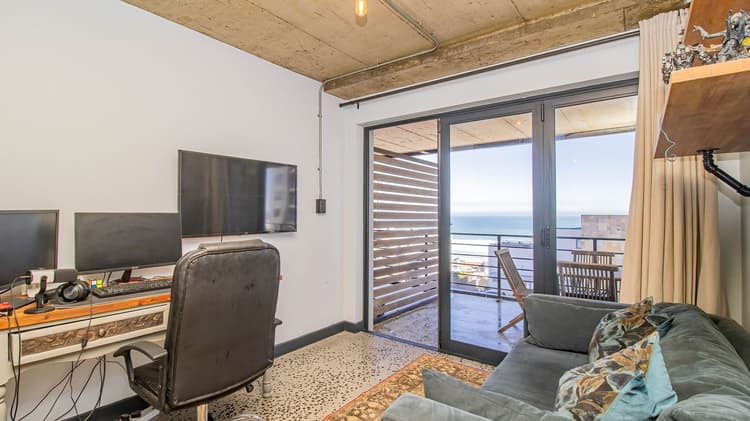Main property image