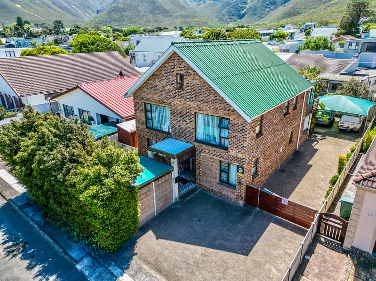 Main property image