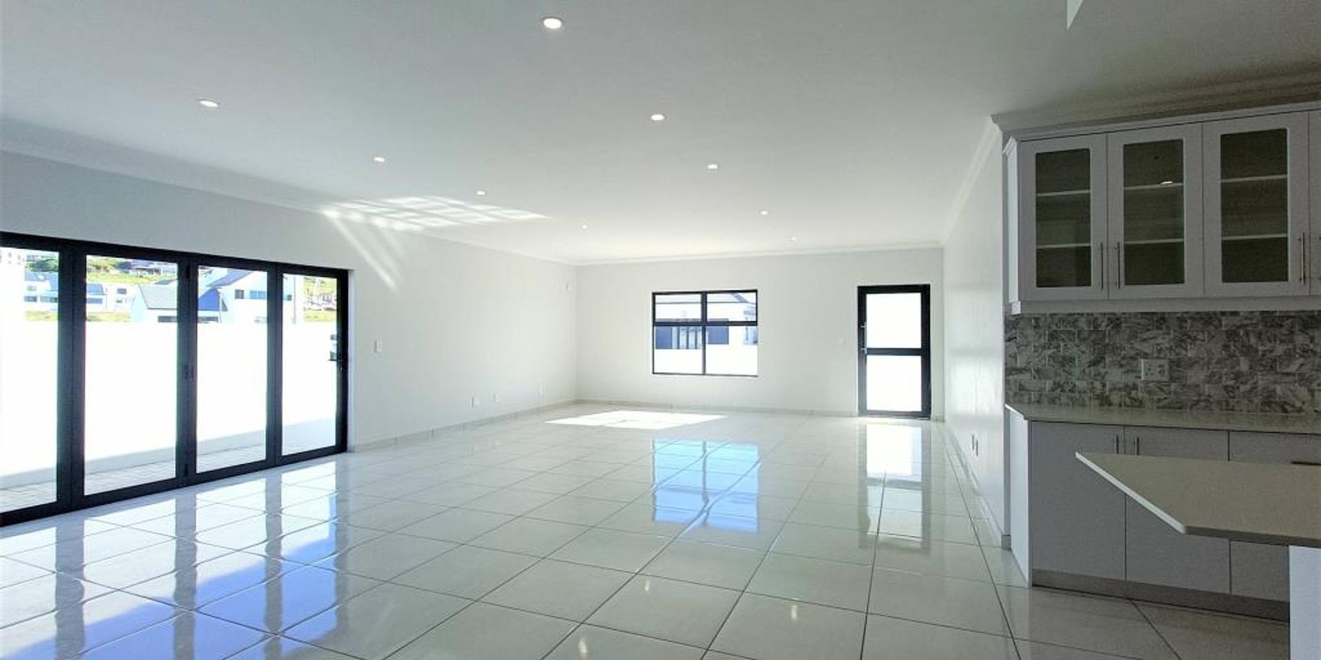 Image 2 of 6