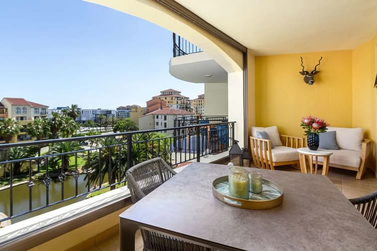 Main property image