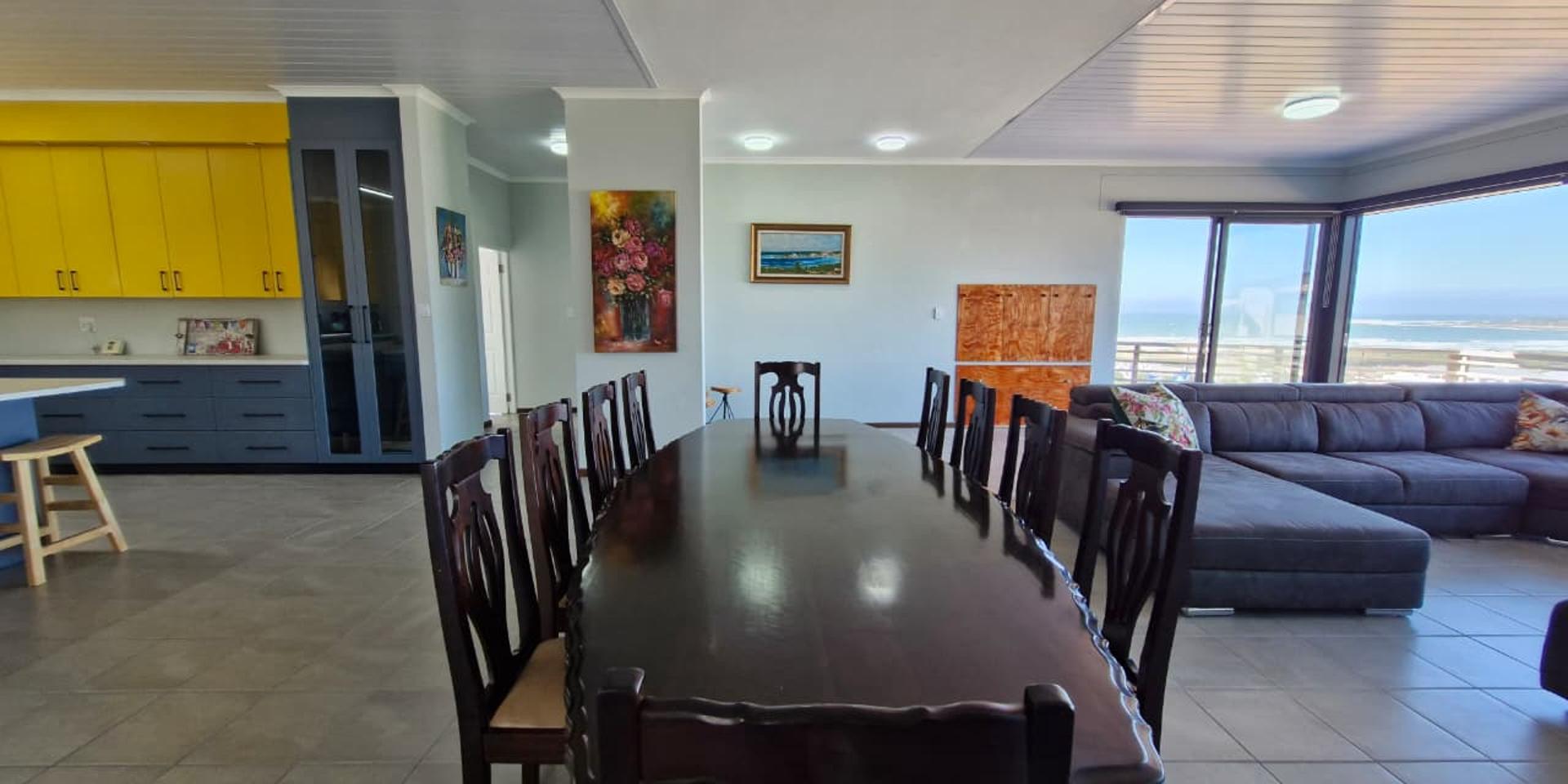 Image 4 of 6