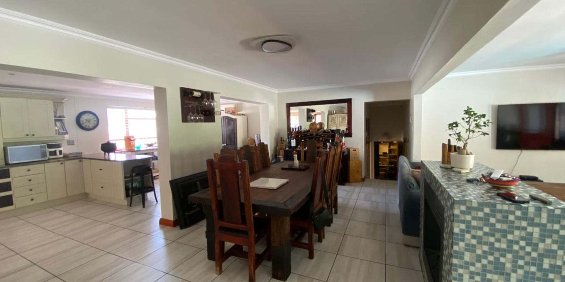Image 5 of 6