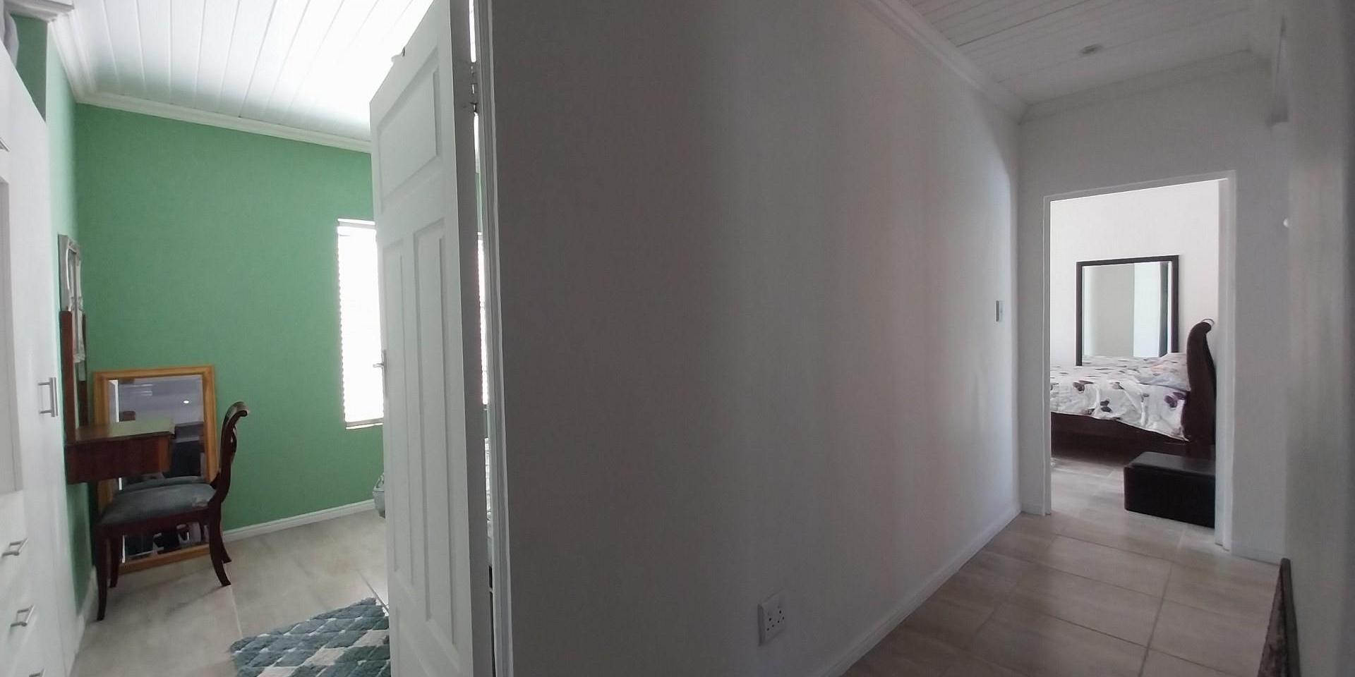 Image 3 of 6