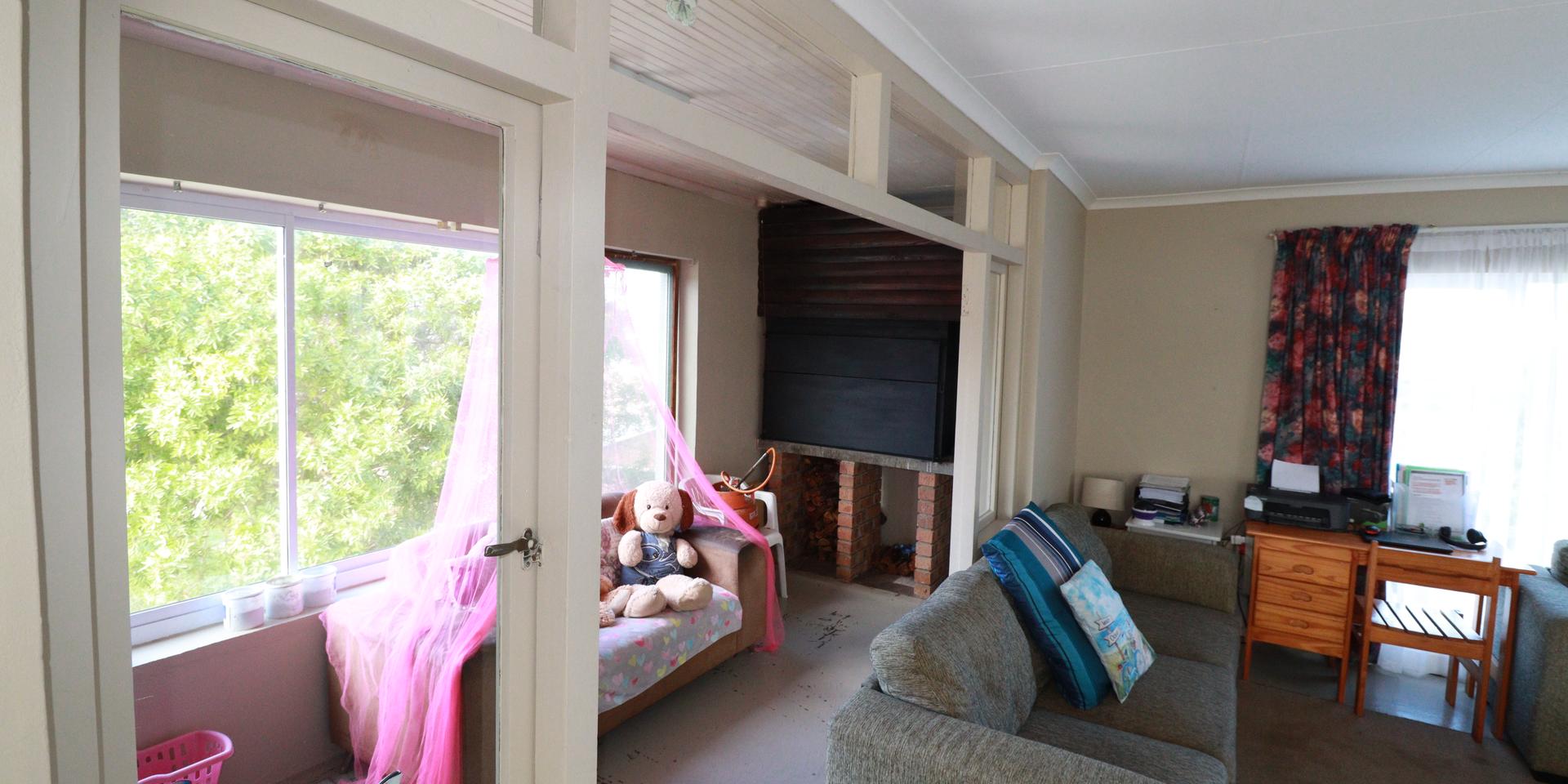 Image 5 of 6