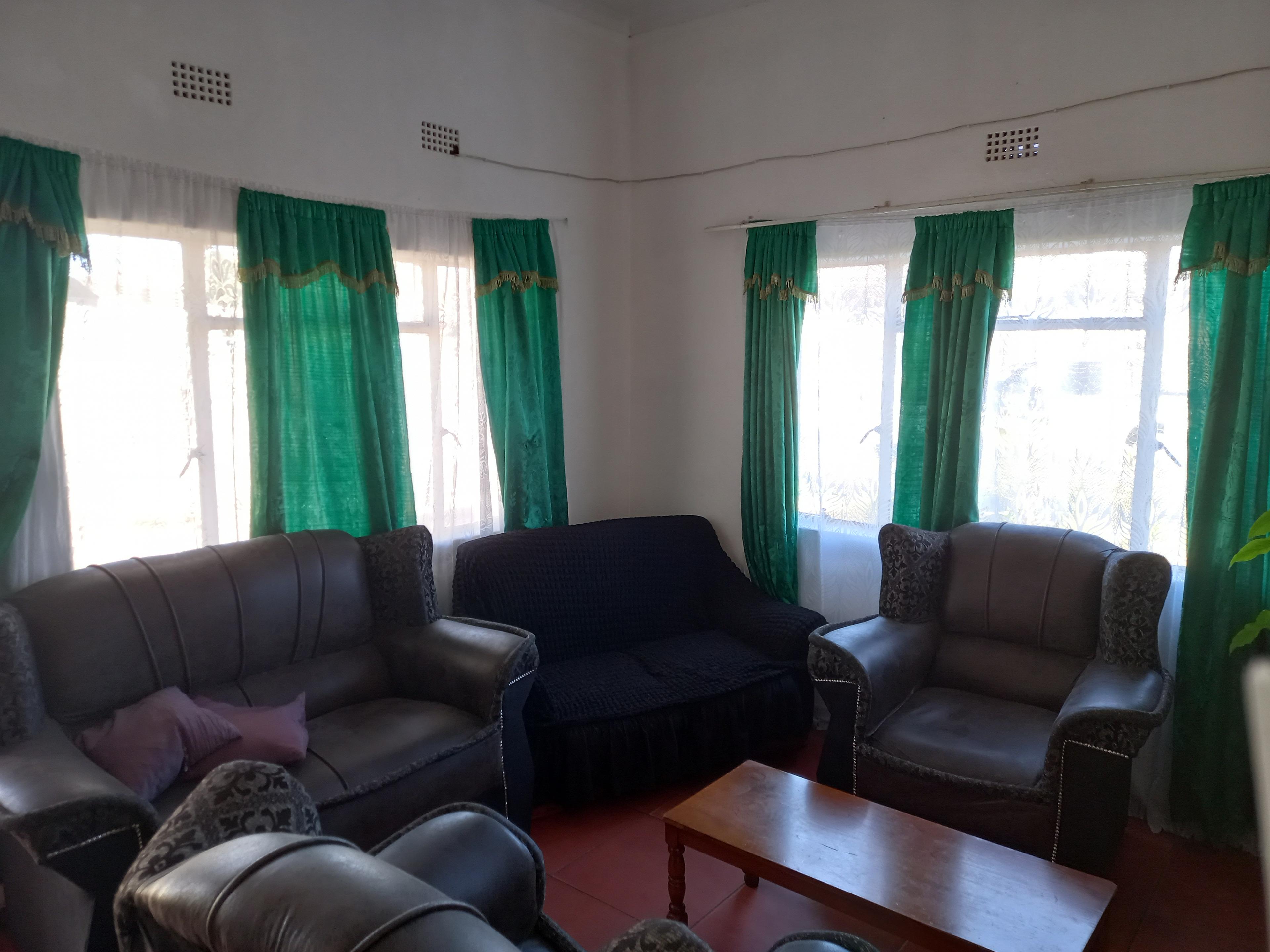 Image 4 of 6