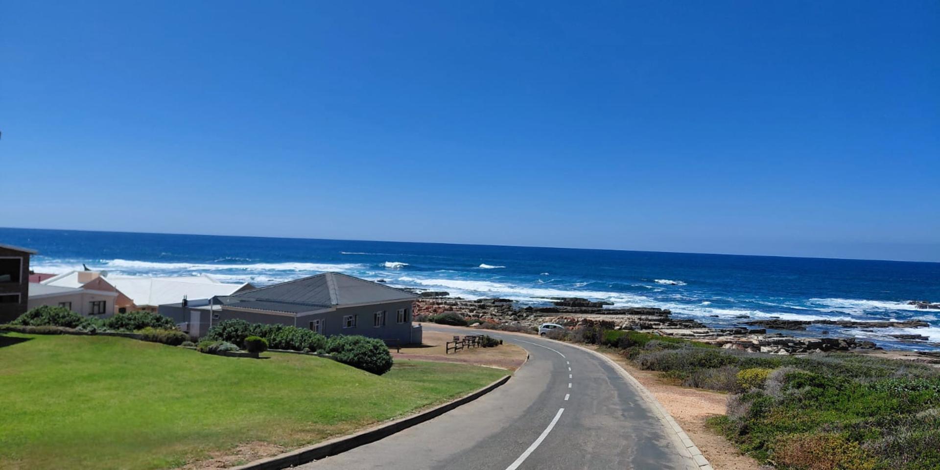 Image 4 of 6