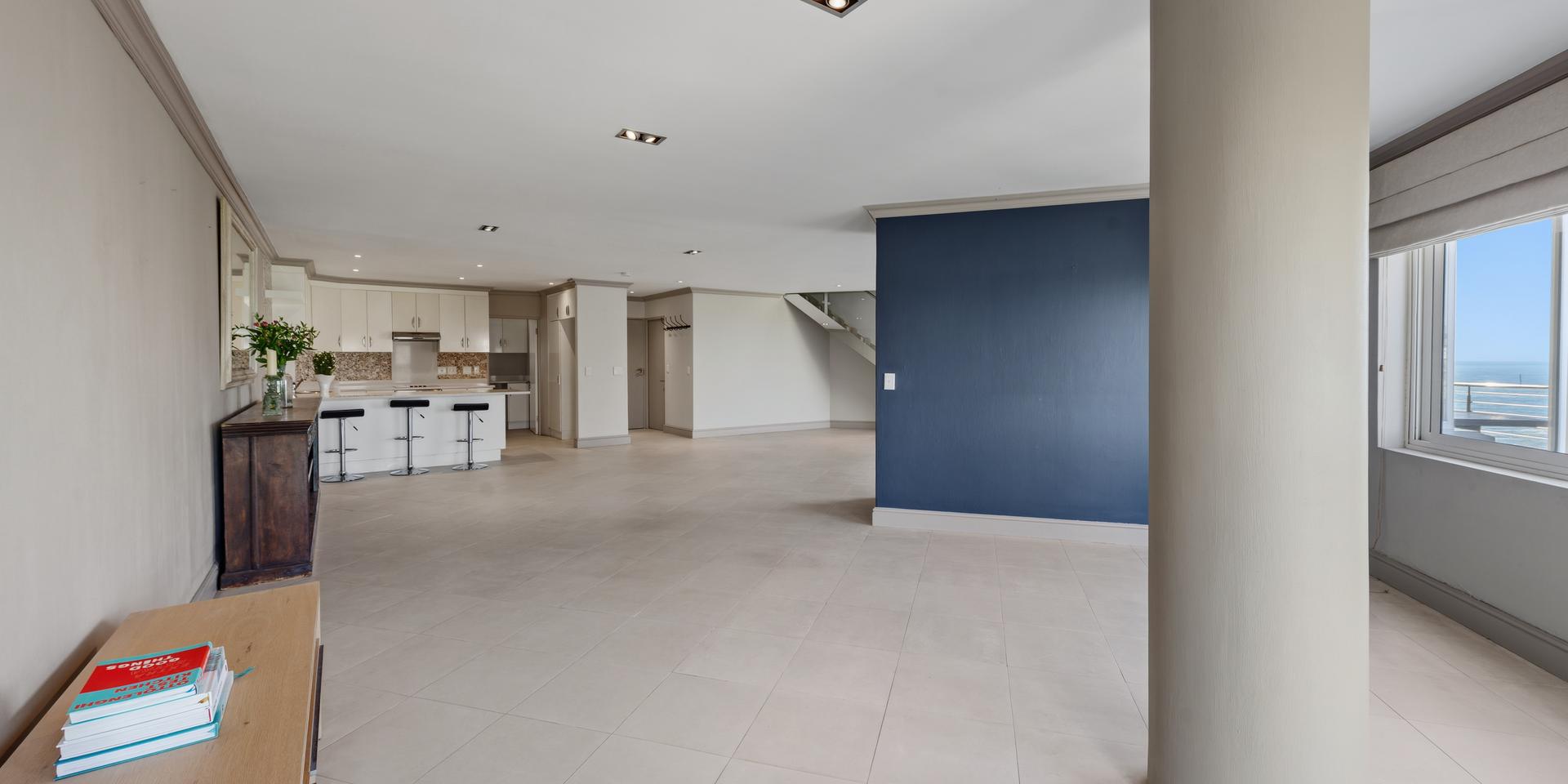Image 3 of 6