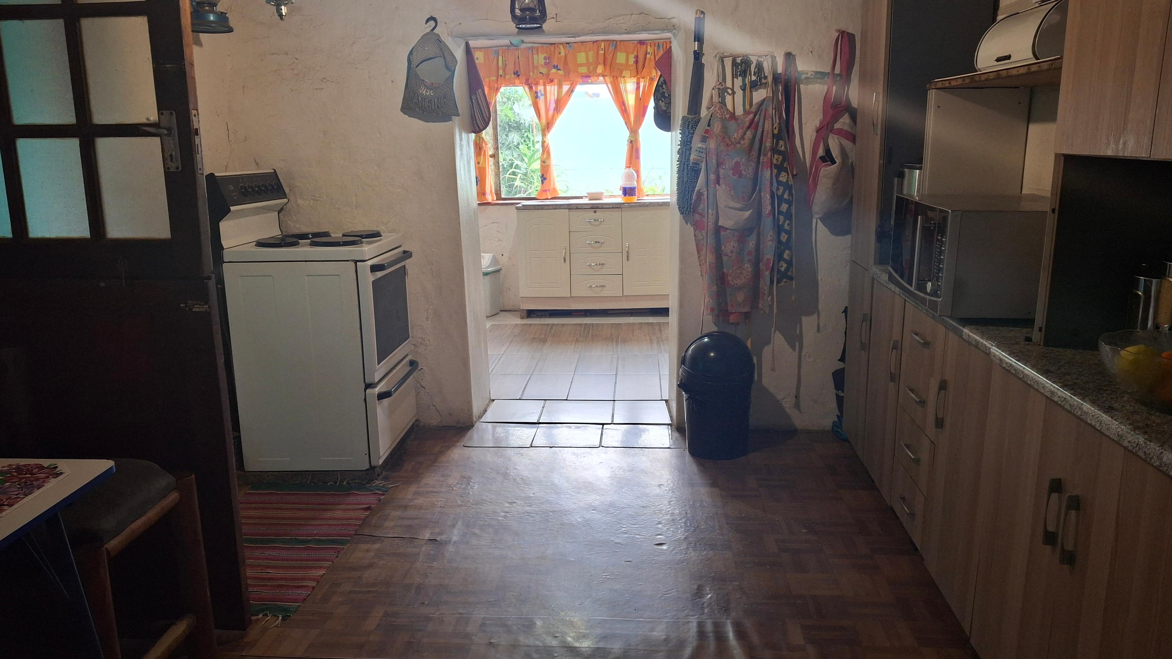 Image 5 of 6