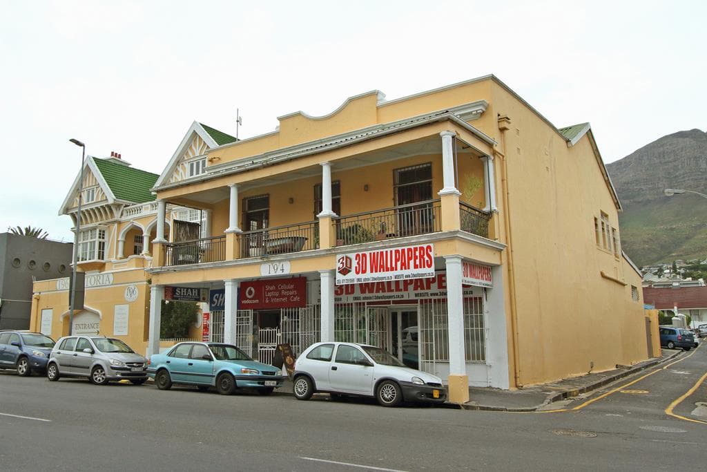Image 4 of 6