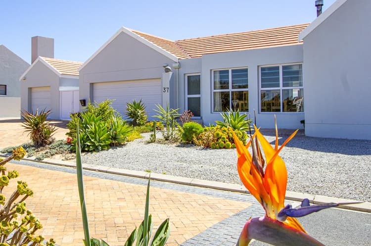 Main property image