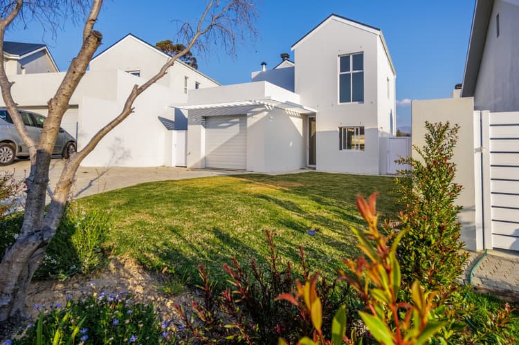 Main property image