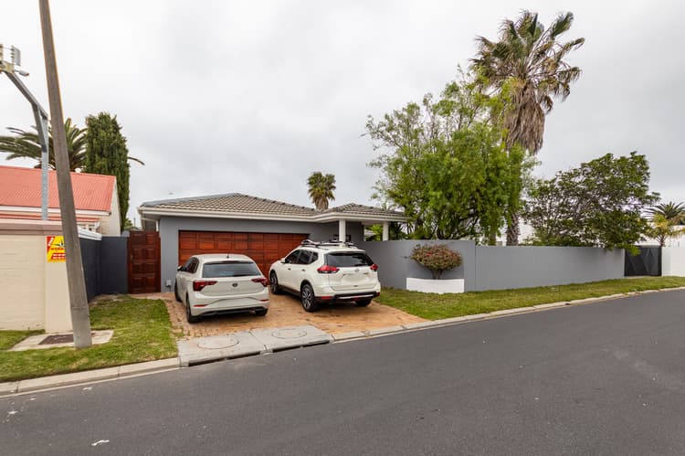 Main property image