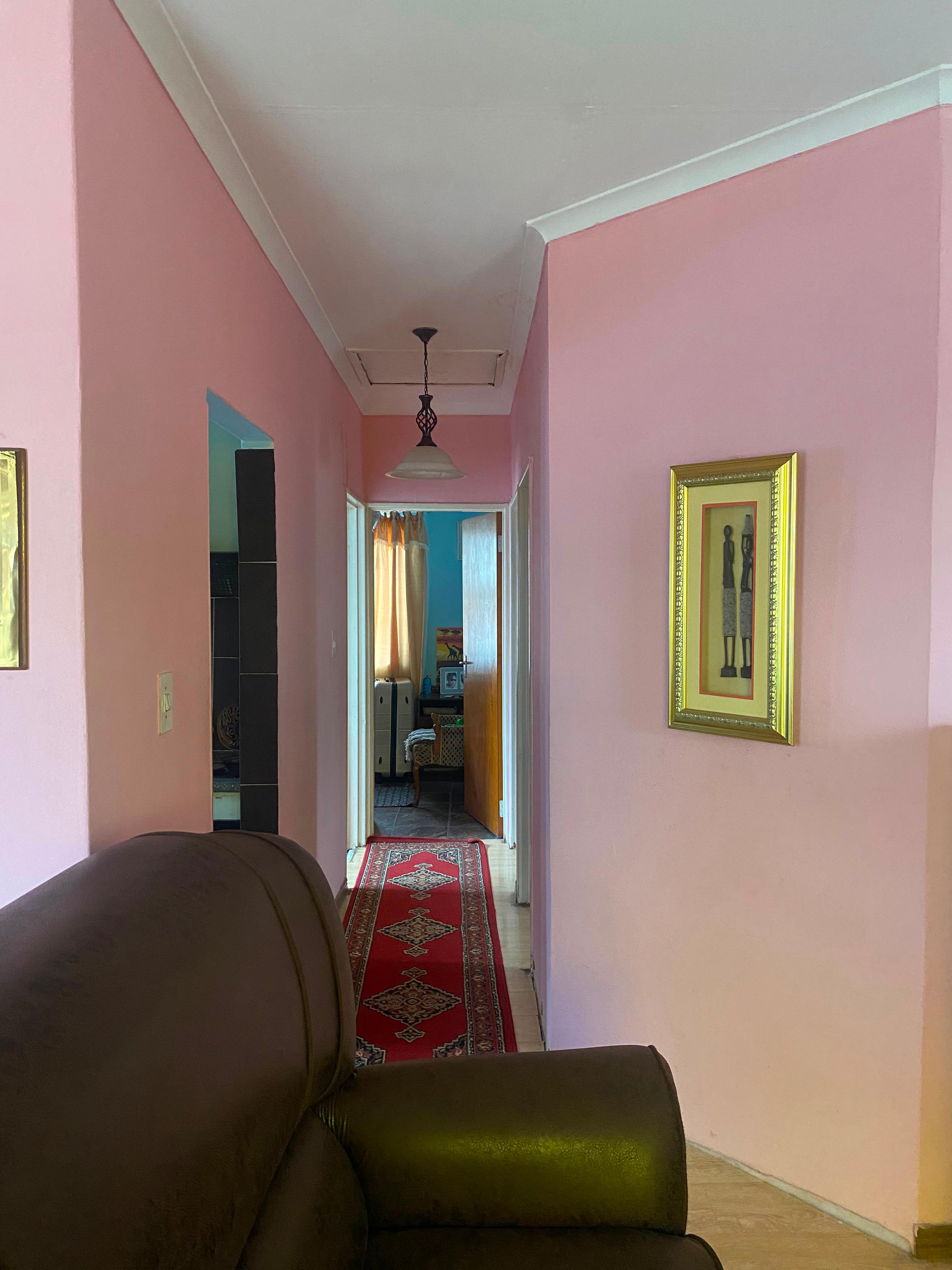 Image 4 of 6