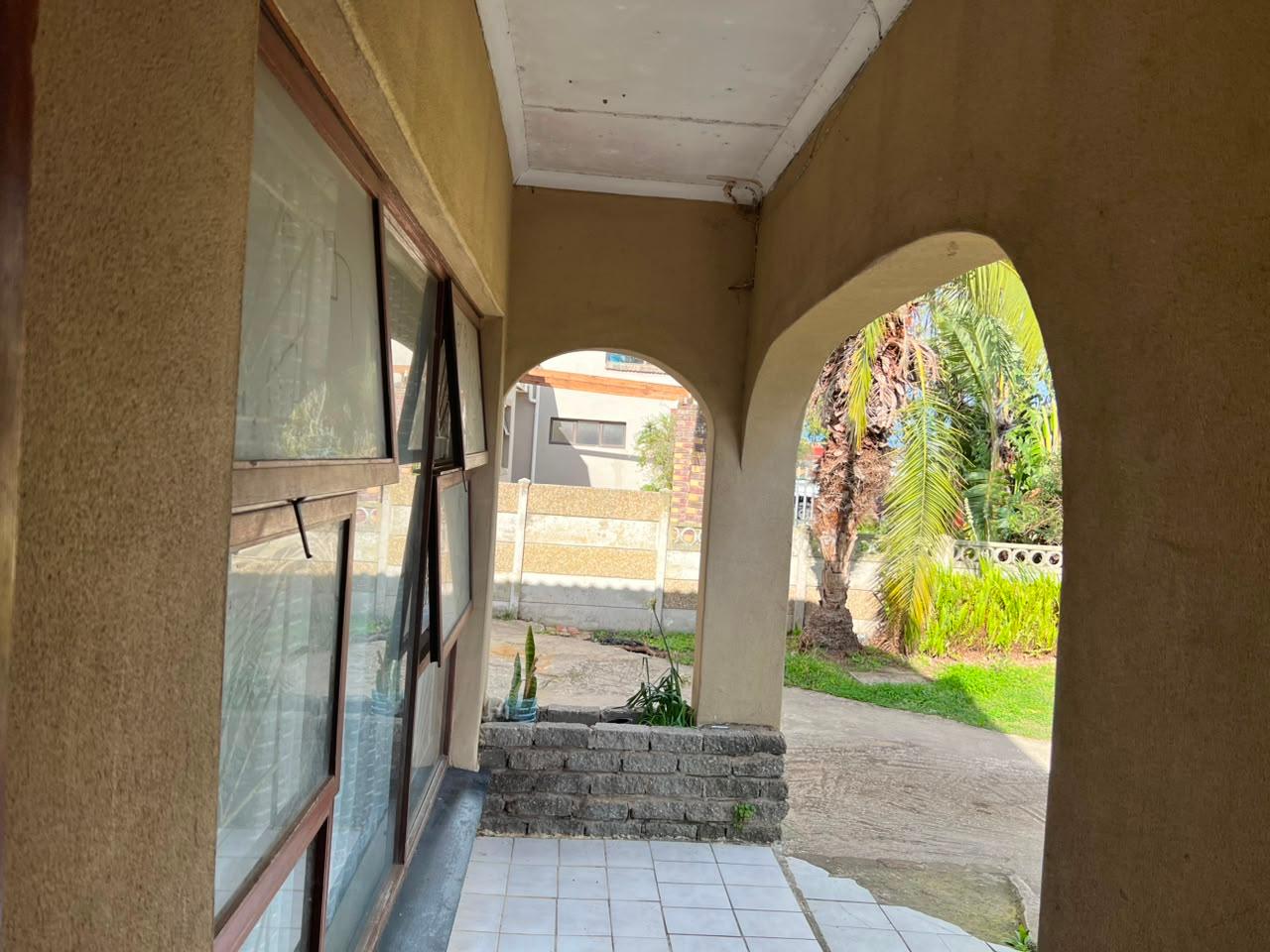 Image 2 of 6