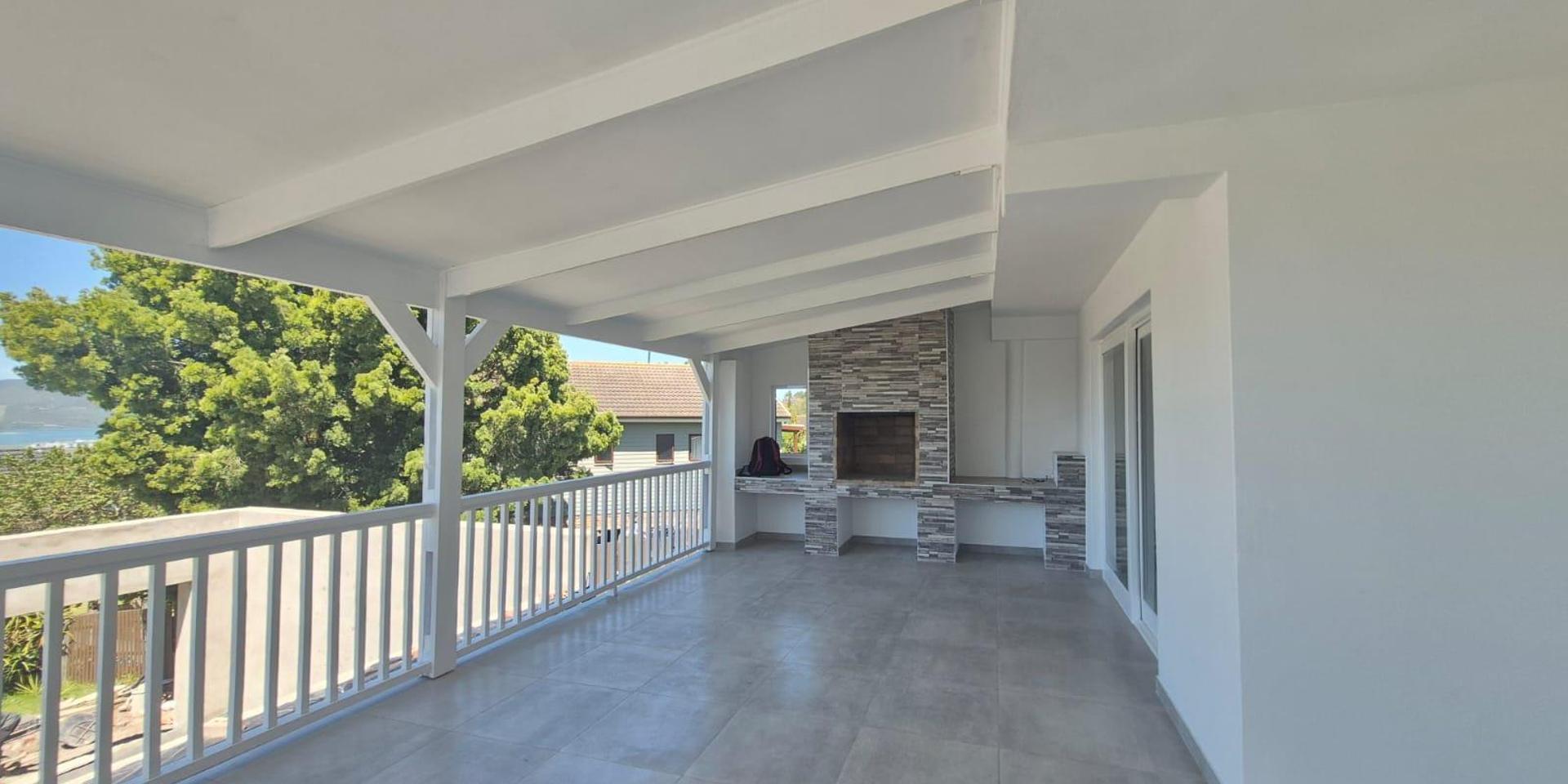 Image 2 of 6