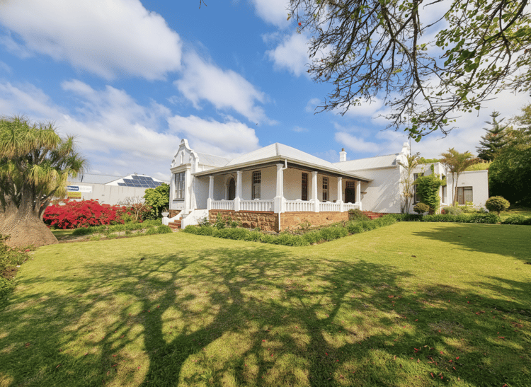 Main property image