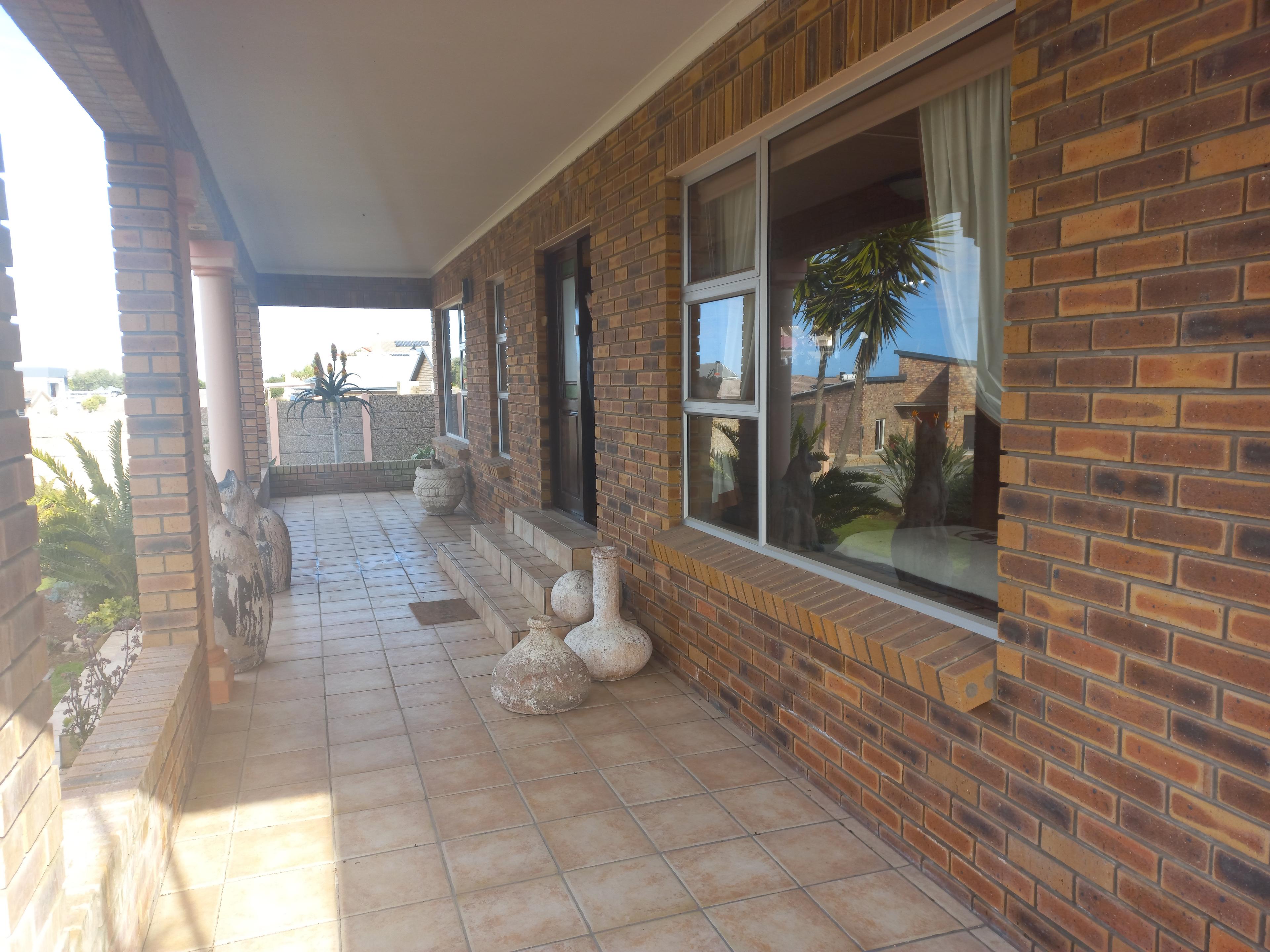 Image 3 of 6