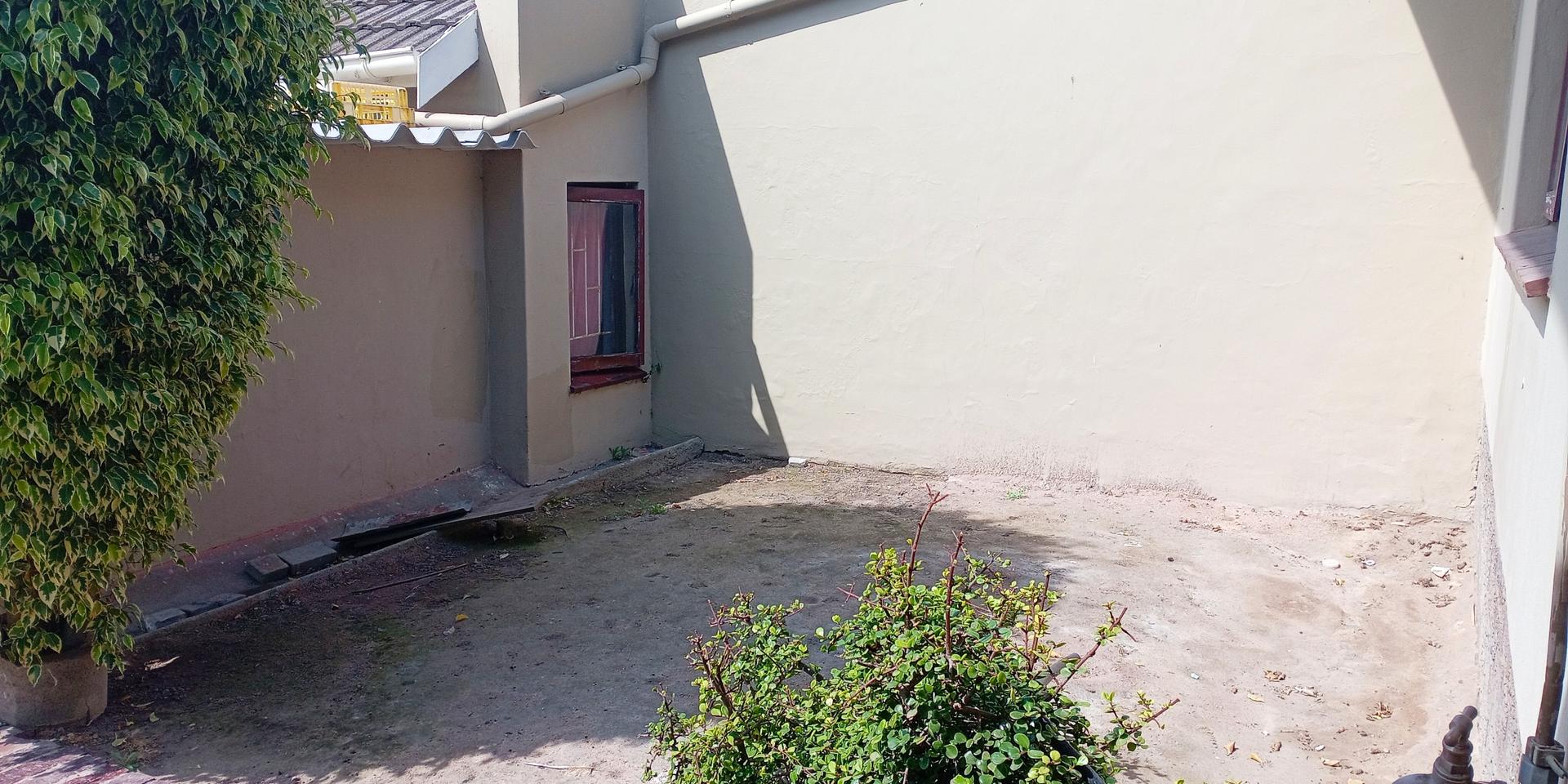 Image 5 of 6