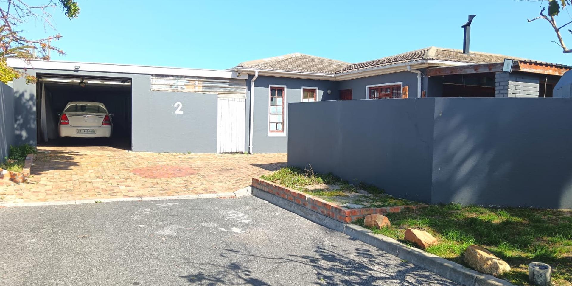 Image 2 of 6