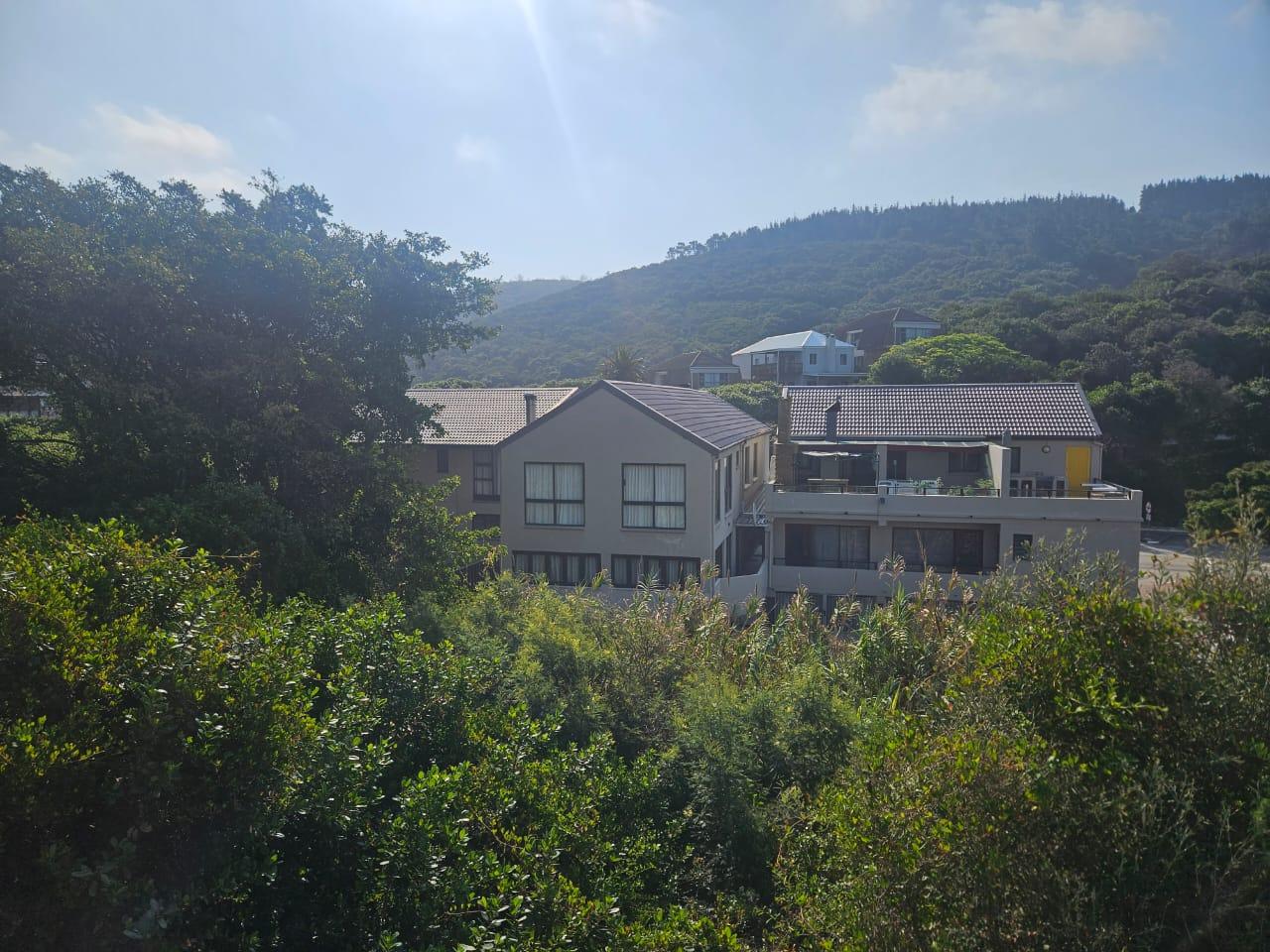 Image 3 of 6