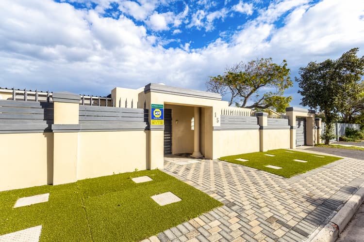 Main property image