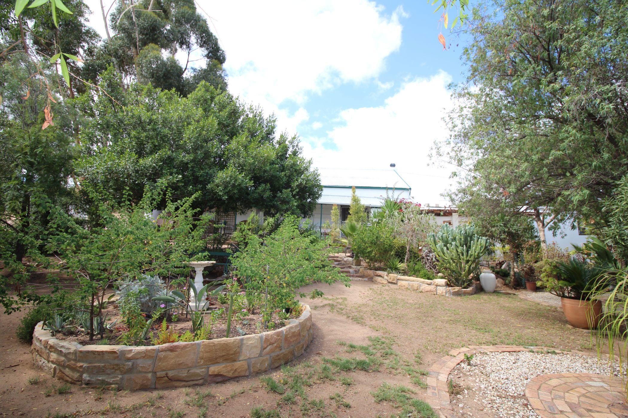 Image 2 of 6