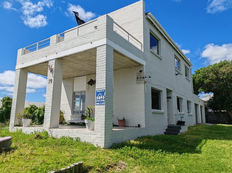 Main property image