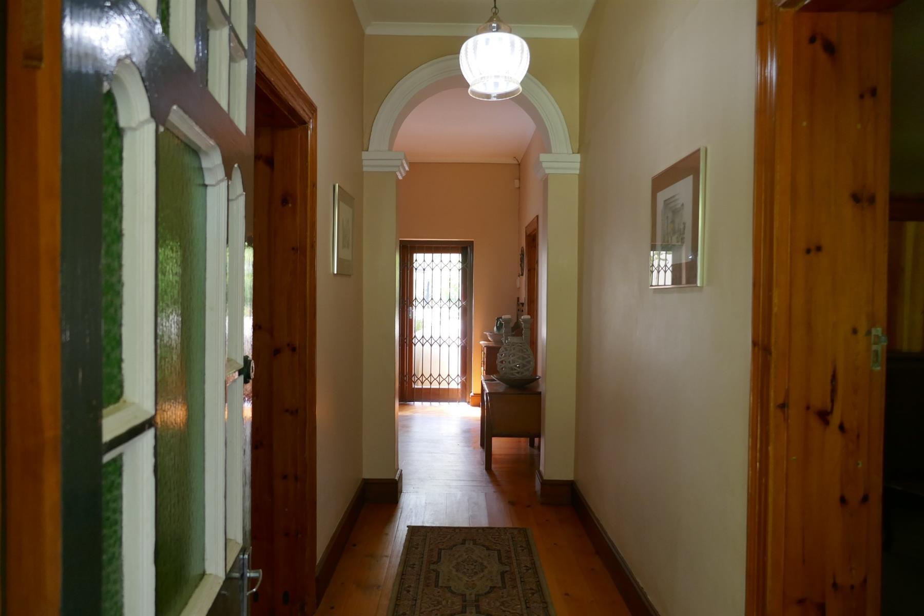 Image 5 of 6