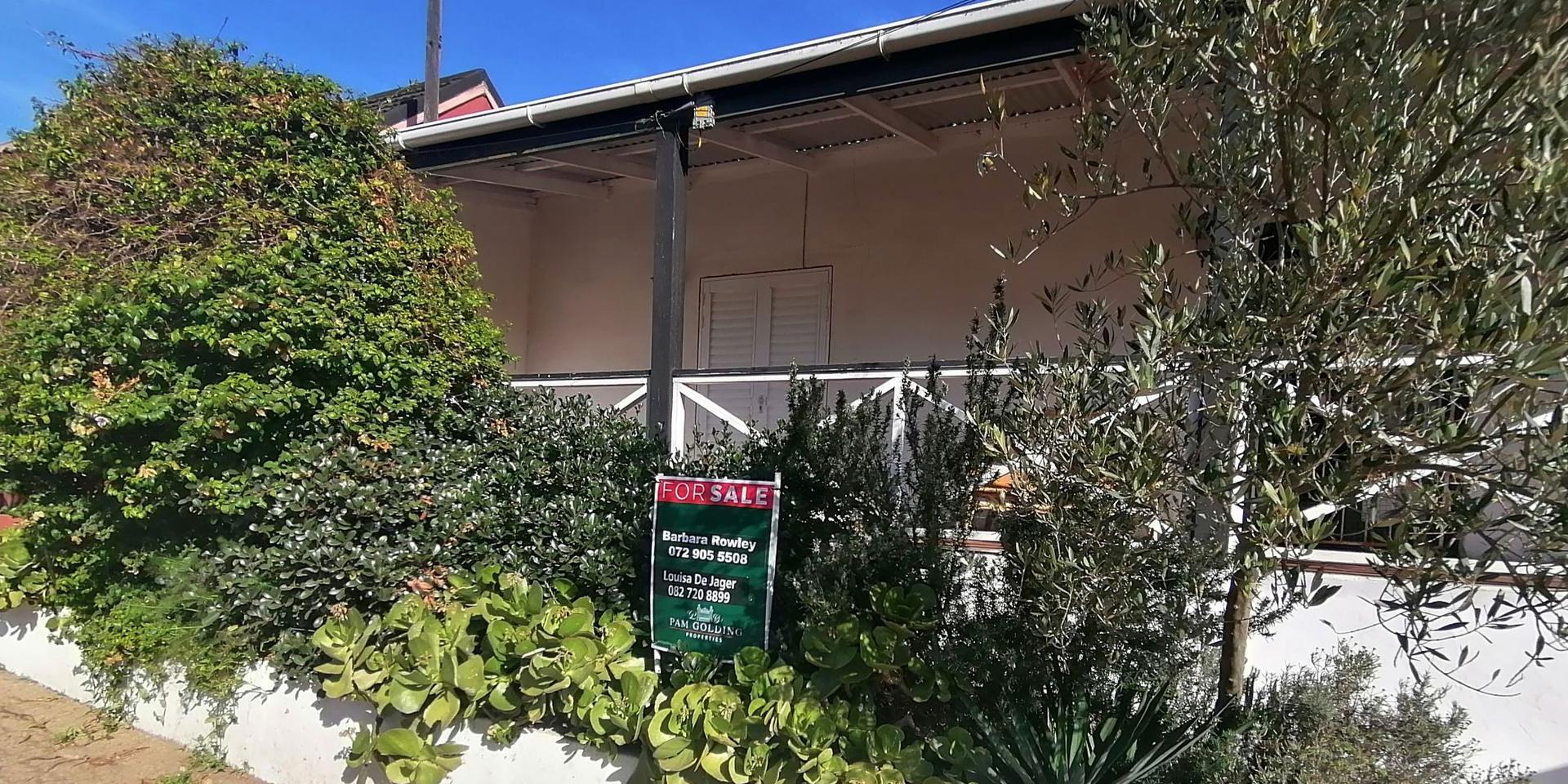 Image 2 of 6