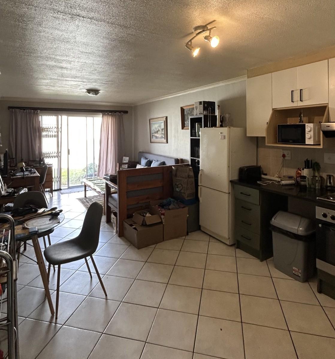 Image 2 of 6