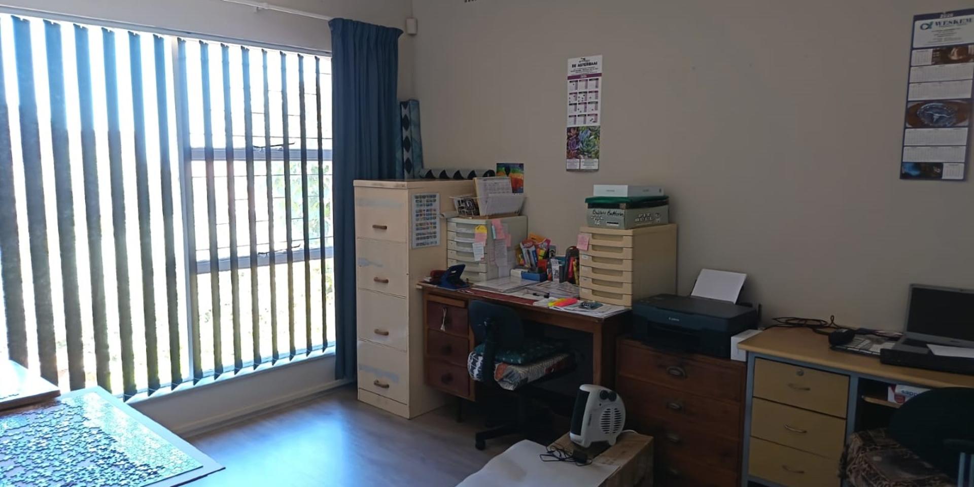 Image 5 of 6