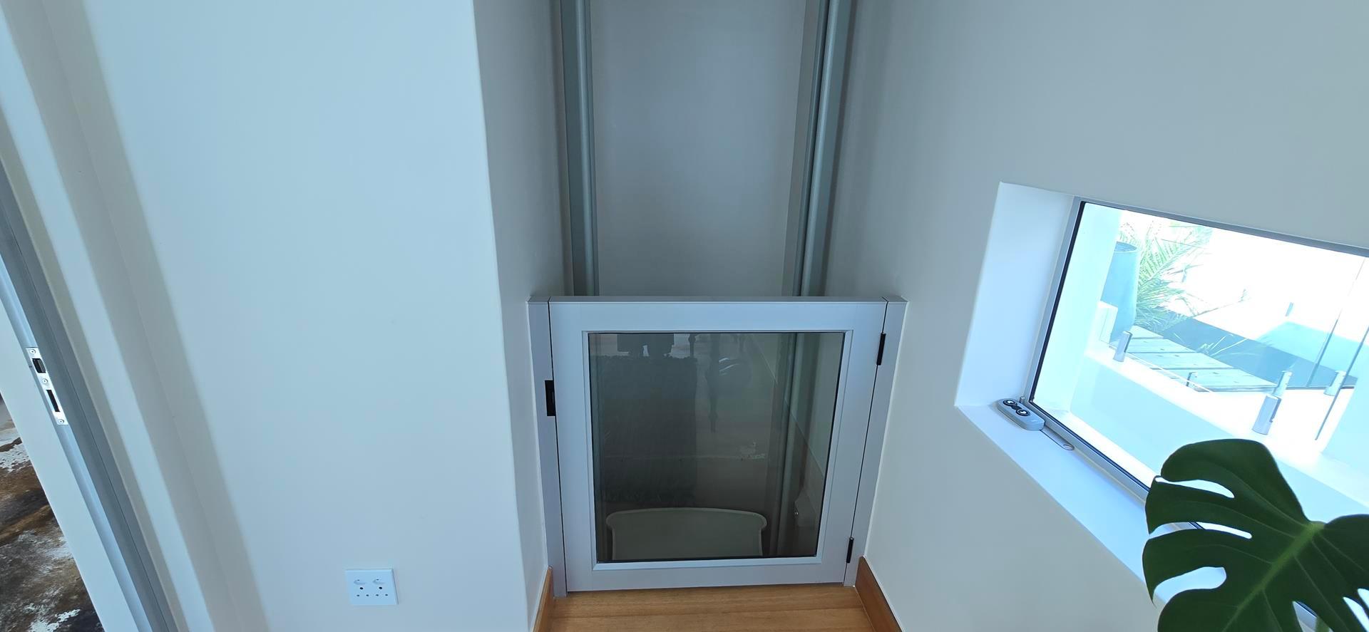 Image 5 of 6
