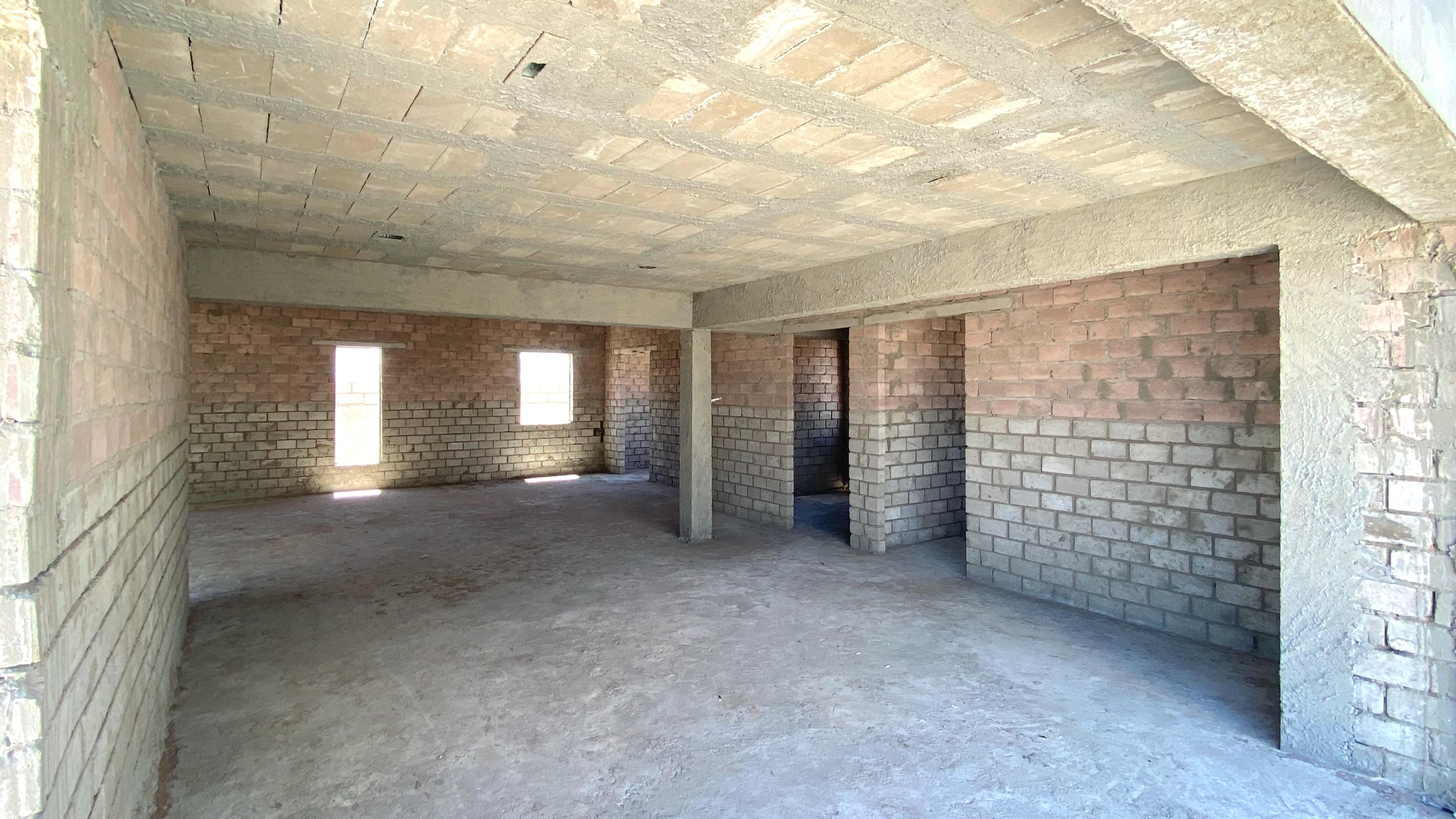 Image 4 of 6