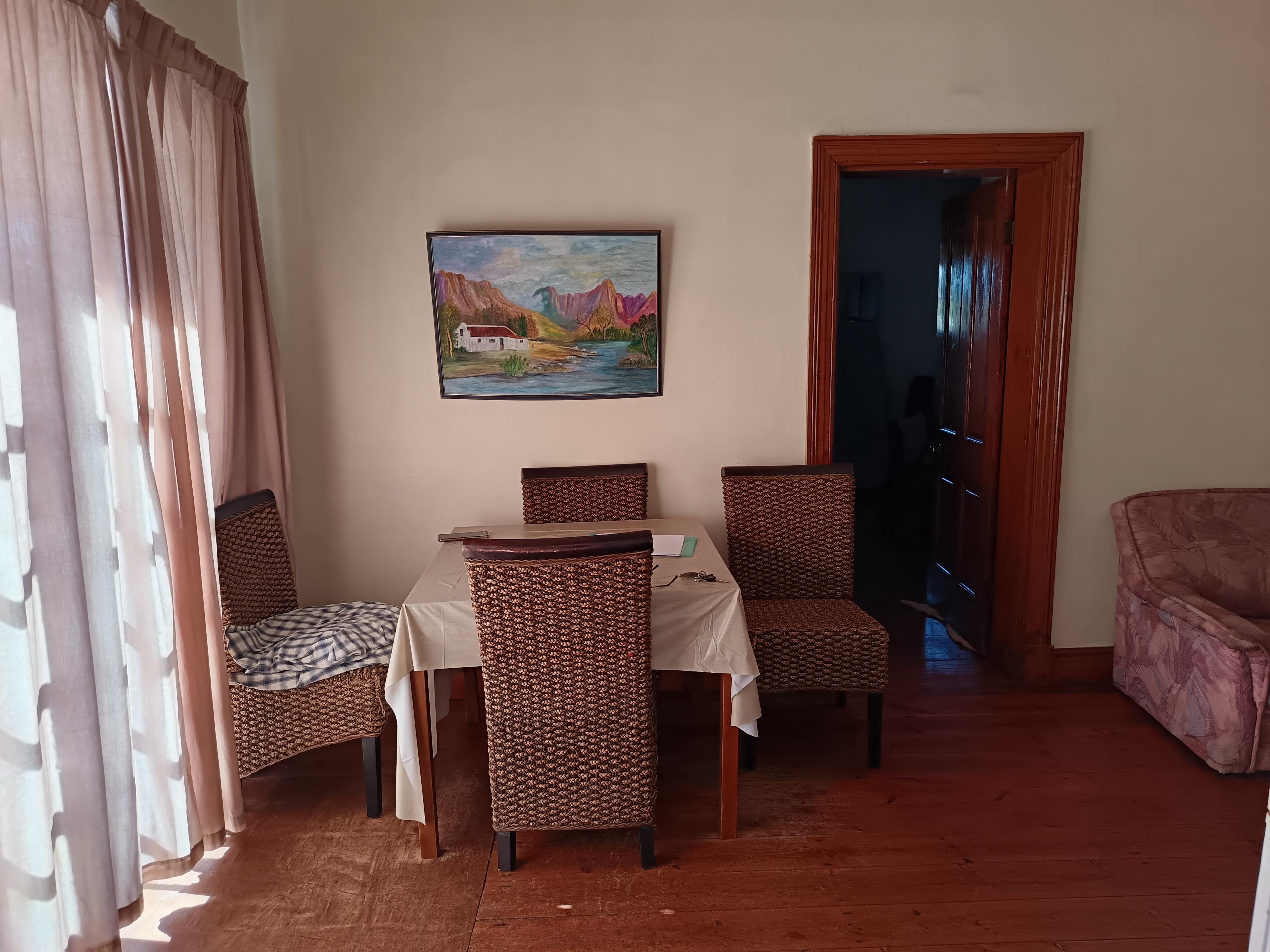 Image 4 of 6
