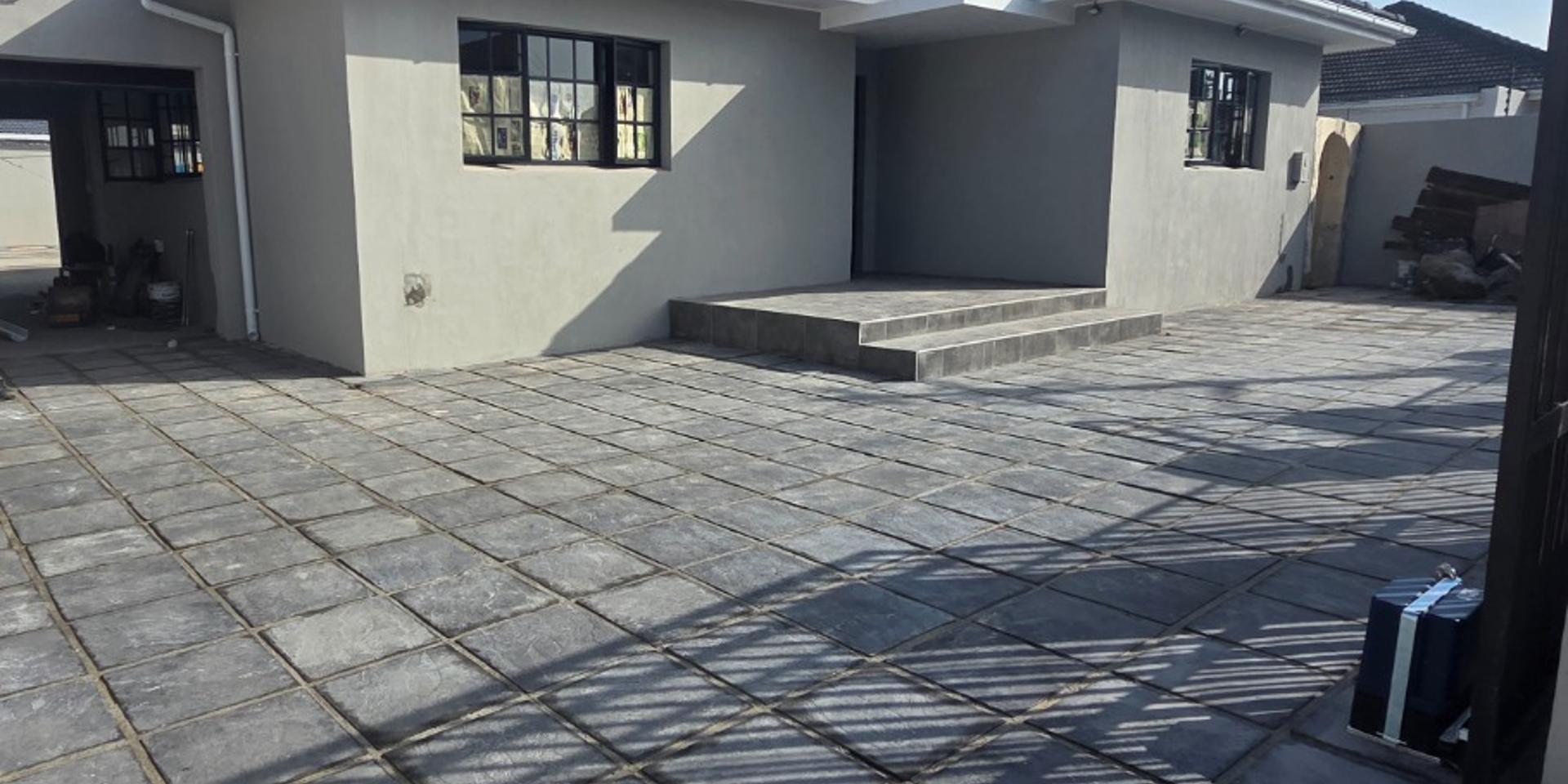 Image 1 of 6