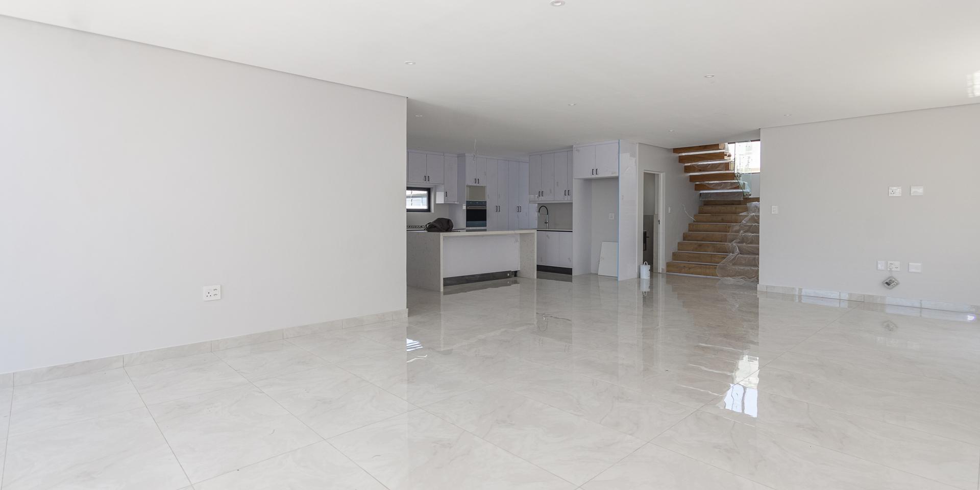 Image 2 of 6